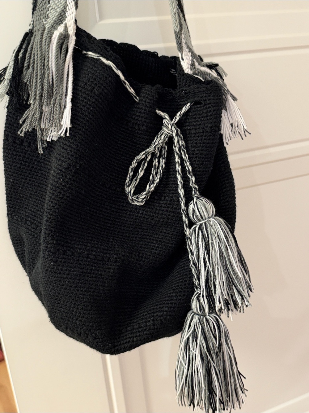 Way Black/white/gray hand woven crossbody shoulder bag with drawstring tassel